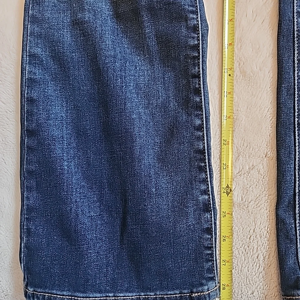 Lucky Brand Denim Lolita Boot Cut Low Rise Dark Wash Jeans Size 28/6 Ankle Short